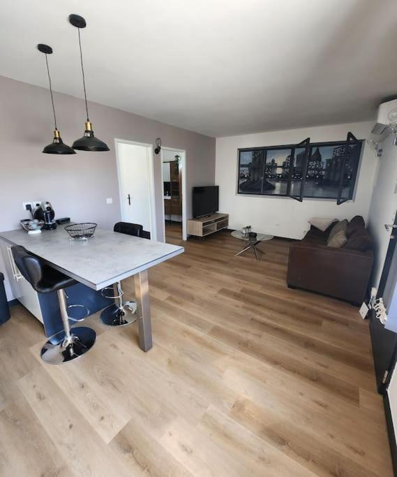 Appartement 40 M 2 페홀 외부 사진